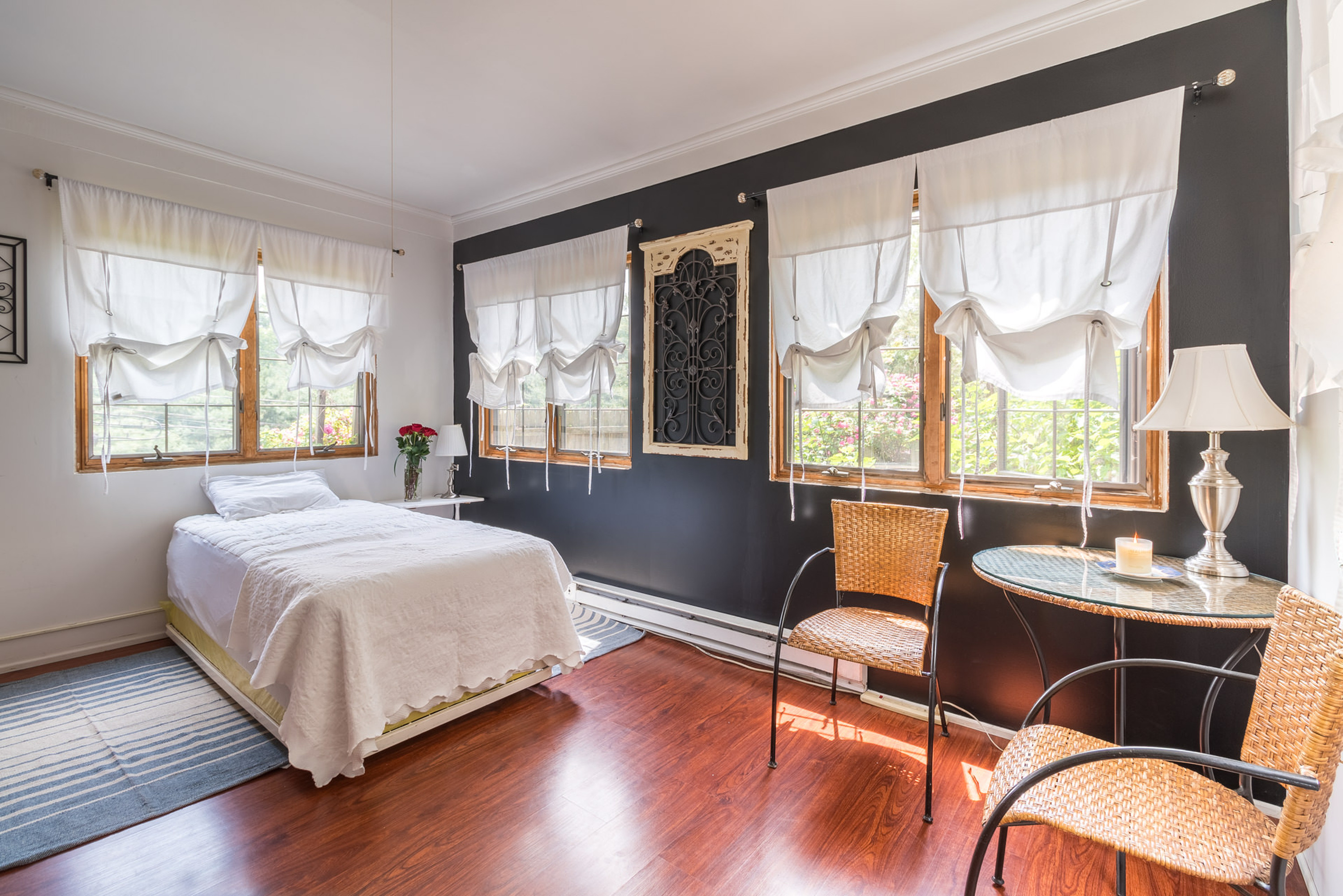 Sunny Room At Cozy Homeva Kensico WP